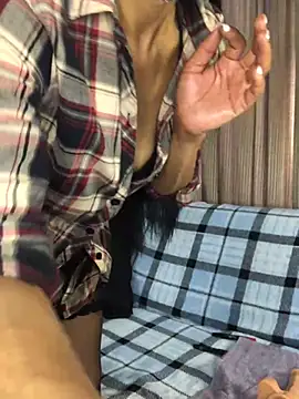 Snapshot of niccki3 chatting on January 21, 7:37 am niccki3 online show from January 21, 7:37 am