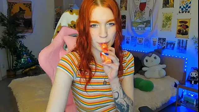 Snapshot of Sunny_Elly chatting on January 3, 10:20 am Sunny Elly online show from January 3, 10:20 am