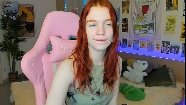 Snapshot of Sunny_Elly chatting on February 9, 8:33 am Sunny Elly online show from February 9, 8:33 am