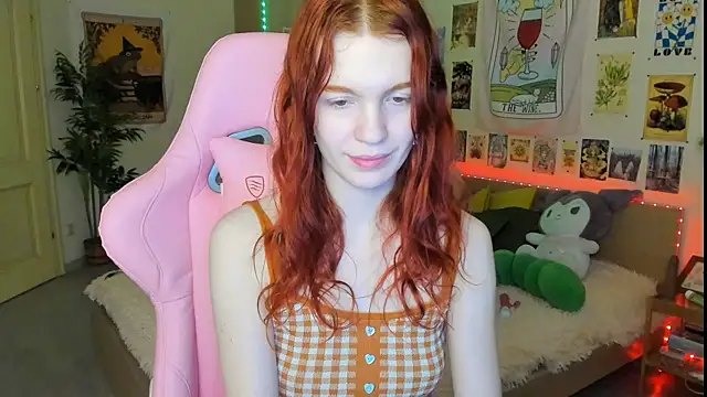 Snapshot of Sunny_Elly chatting on March 6, 8:41 am Sunny Elly online show from March 6, 8:41 am