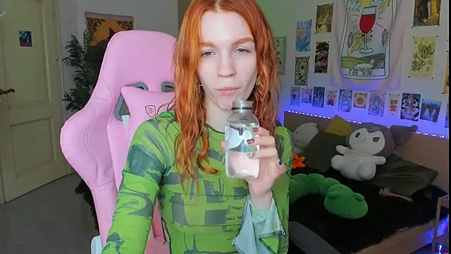 Snapshot of Sunny_Elly chatting on March 17, 6:07 am Sunny Elly online show from March 17, 6:07 am