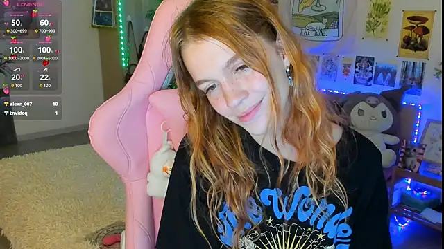 Snapshot of Sunny_Elly chatting on September 16, 3:02 pm Sunny Elly online show from September 16, 3:02 pm