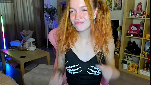 Snapshot of Sunny_Elly chatting on September 25, 7:01 am Sunny Elly online show from September 25, 7:01 am