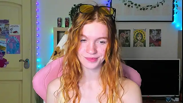 Snapshot of Sunny_Elly chatting on October 10, 8:57 am Sunny Elly online show from October 10, 8:57 am