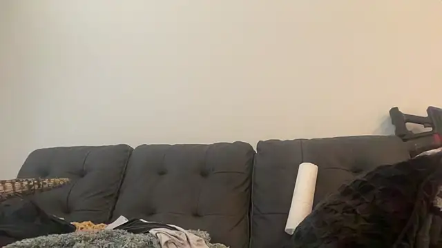 Snapshot of RavenRayyy chatting on November 5, 4:07 pm RavenRayyy online show from November 5, 4:07 pm