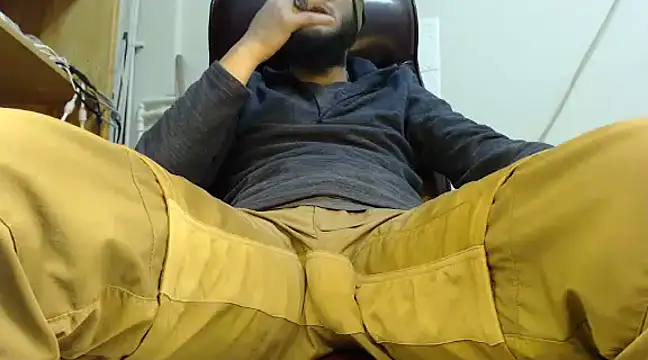 hardbigcock16 online show from January 26, 9:29 am