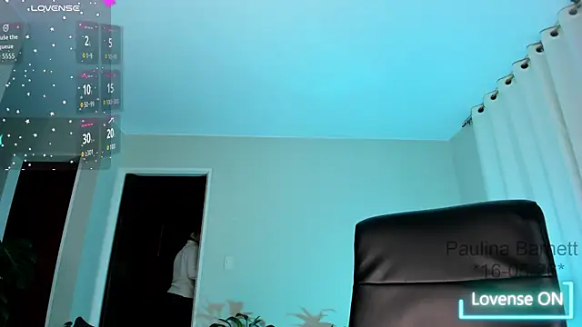 paulinabarnett- online show from May 17, 4:21 am