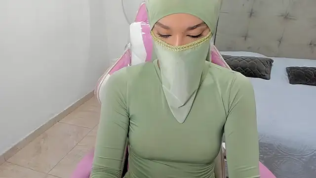 Hanaa latif online show from December 27, 7:24 pm