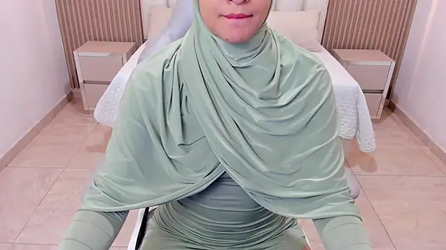 Hanaa latif online show from March 3, 11:00 am