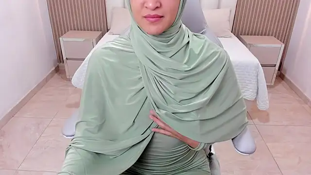 Hanaa latif online show from March 3, 5:18 pm