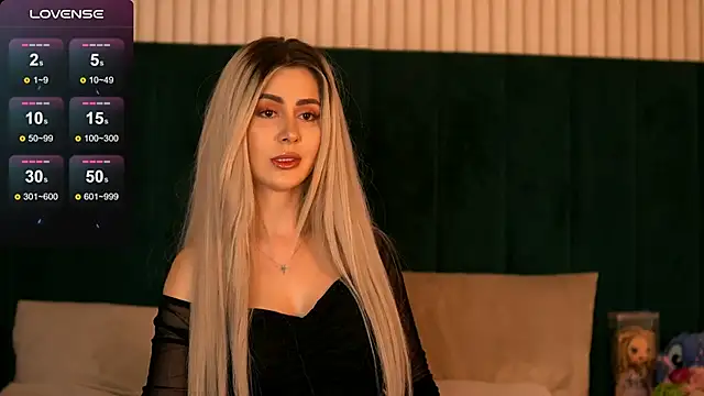 Kylie Benton online show from March 8, 11:18 pm