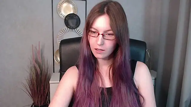 Snapshot of emmaxDelight chatting on December 14, 5:36 pm emmaxDelight online show from December 14, 5:36 pm