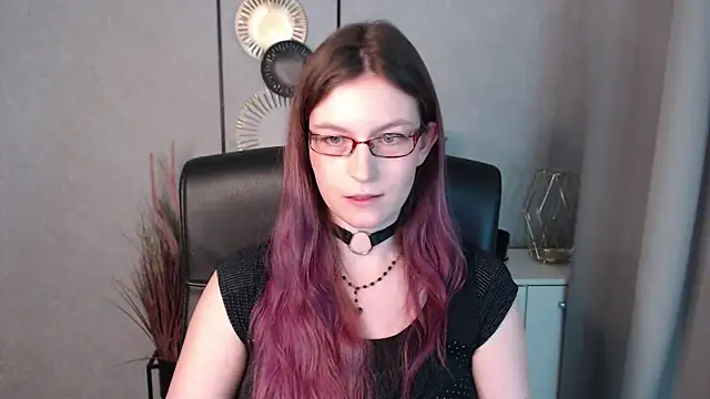 Snapshot of emmaxDelight chatting on December 31, 9:31 am emmaxDelight online show from December 31, 9:31 am