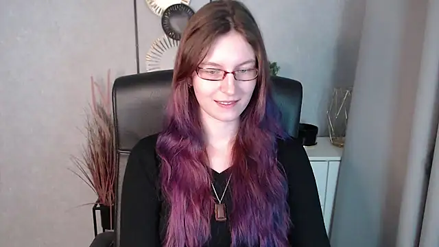 Snapshot of emmaxDelight chatting on January 6, 9:41 am emmaxDelight online show from January 6, 9:41 am