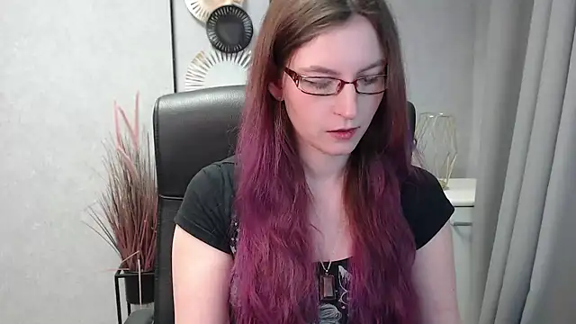 Snapshot of emmaxDelight chatting on January 26, 10:45 am emmaxDelight online show from January 26, 10:45 am