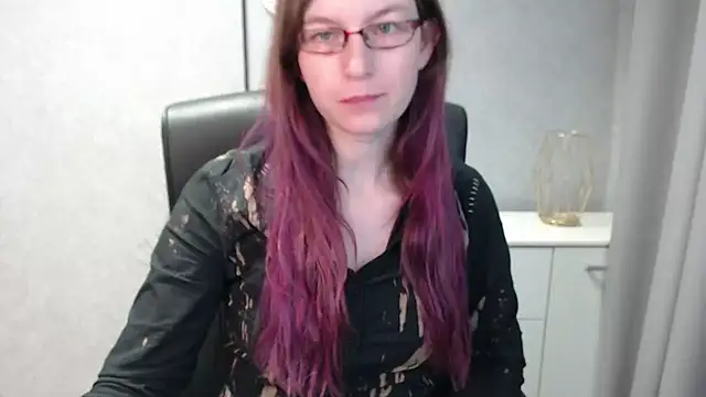 Snapshot of emmaxDelight chatting on February 1, 7:36 am emmaxDelight online show from February 1, 7:36 am