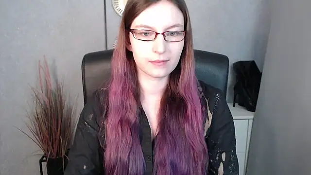 Snapshot of emmaxDelight chatting on February 19, 10:12 am emmaxDelight online show from February 19, 10:12 am