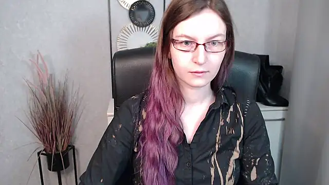 Snapshot of emmaxDelight chatting on February 25, 9:31 am emmaxDelight online show from February 25, 9:31 am