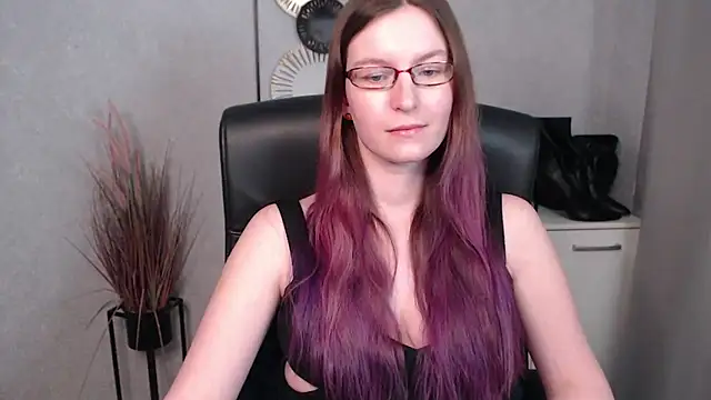 Snapshot of emmaxDelight chatting on February 27, 12:45 pm emmaxDelight online show from February 27, 12:45 pm