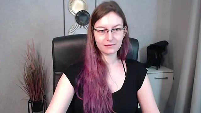 Snapshot of emmaxDelight chatting on March 5, 7:27 am emmaxDelight online show from March 5, 7:27 am