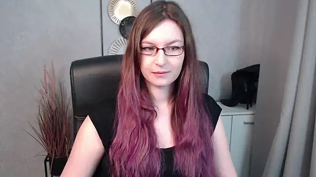 Snapshot of emmaxDelight chatting on March 7, 6:35 am emmaxDelight online show from March 7, 6:35 am