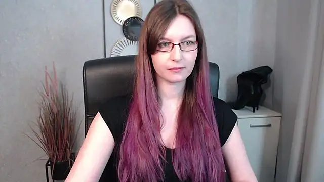 Snapshot of emmaxDelight chatting on March 7, 10:13 am emmaxDelight online show from March 7, 10:13 am