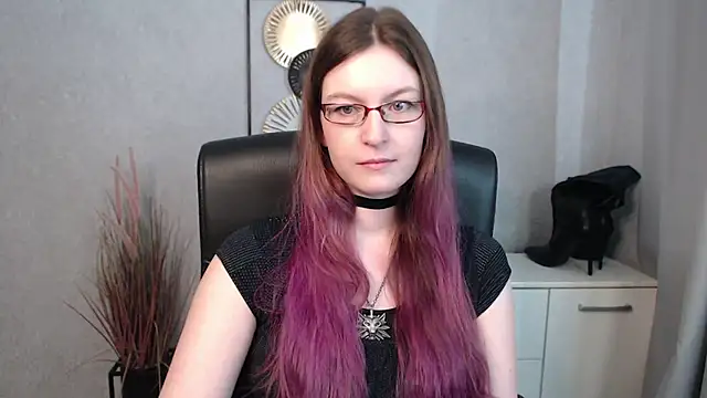 Snapshot of emmaxDelight chatting on March 15, 10:46 am emmaxDelight online show from March 15, 10:46 am