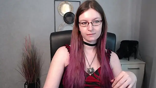 Snapshot of emmaxDelight chatting on March 17, 9:33 am emmaxDelight online show from March 17, 9:33 am