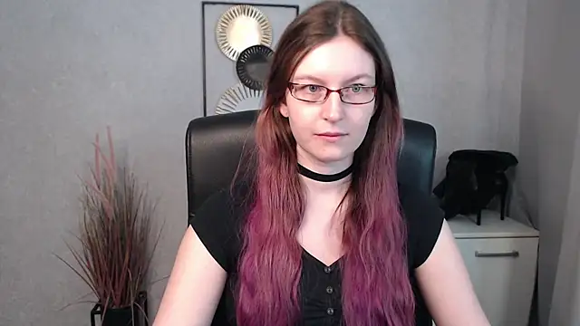 Snapshot of emmaxDelight chatting on March 18, 6:36 am emmaxDelight online show from March 18, 6:36 am