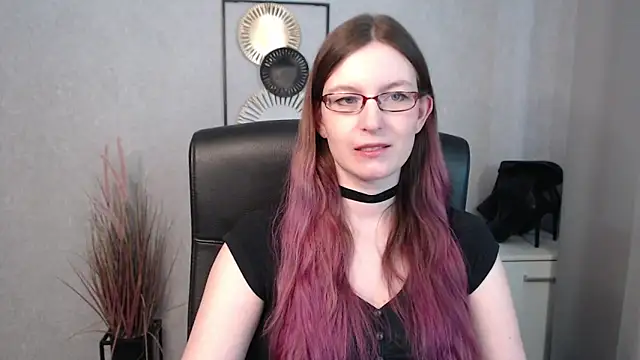 Snapshot of emmaxDelight chatting on March 21, 10:17 am emmaxDelight online show from March 21, 10:17 am