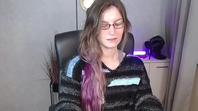 Snapshot of emmaxDelight chatting on September 22, 5:31 am emmaxDelight online show from September 22, 5:31 am