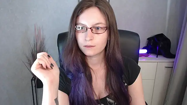 Snapshot of emmaxDelight chatting on November 7, 1:22 pm emmaxDelight online show from November 7, 1:22 pm