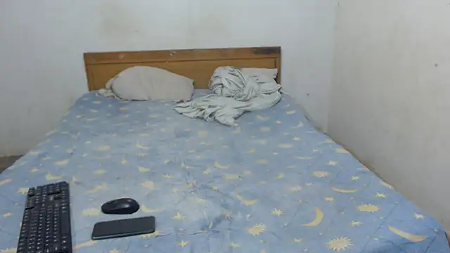 KateAndSimon online show from February 9, 3:01 pm