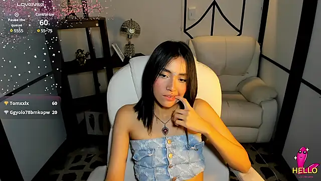 Snapshot of lilithTeen1_ chatting on January 5, 5:30 pm lilithTeen1 online show from January 5, 5:30 pm