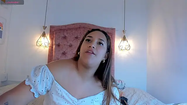 Snapshot of aprill21_ chatting on January 3, 5:10 pm aprill21 online show from January 3, 5:10 pm