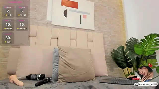 Snapshot of Chloe_Morgans chatting on February 19, 10:20 pm Chloe Morgans online show from February 19, 10:20 pm