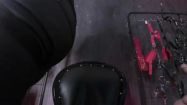 Carolina Arias online show from November 1, 7:27 pm