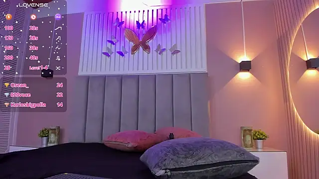 Snapshot of dyvis_22 chatting on February 1, 5:37 pm dyvis 22 online show from February 1, 5:37 pm