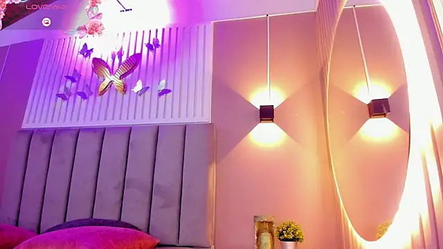 Snapshot of dyvis_22 chatting on March 1, 2:23 pm dyvis 22 online show from March 1, 2:23 pm