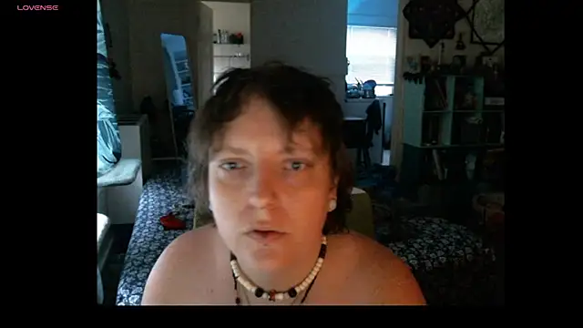 Snapshot of lover_bee2023 chatting on June 7, 1:04 pm lover bee2023 online show from June 7, 1:04 pm