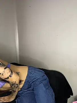  Luuna online show from March 15, 9:05 pm