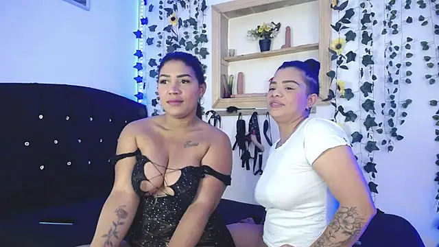 Snapshot of kaylie_dakota chatting on October 21, 10:49 am kaylie dakota online show from October 21, 10:49 am