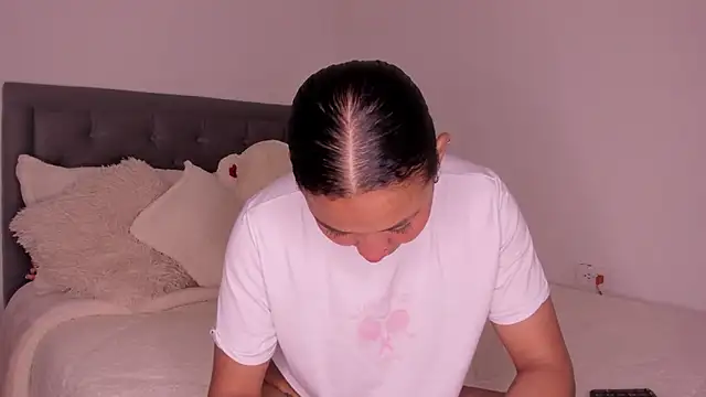 juphiteer online show from December 5, 11:41 am