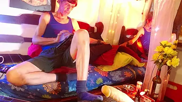 laye19 online show from February 13, 4:41 am