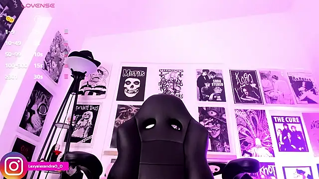 Lexyjoycce online show from April 23, 9:06 pm