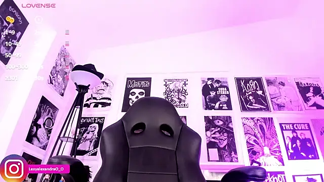 Lexyjoycce online show from April 25, 9:12 pm