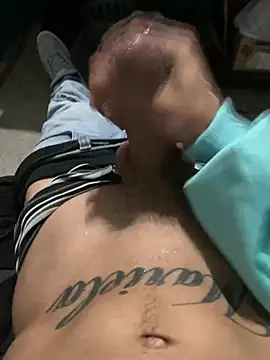 Snapshot of 27powercm chatting on December 24, 12:55 am 27powercm online show from December 24, 12:55 am