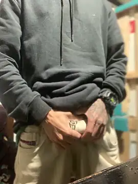 Snapshot of 27powercm chatting on February 6, 5:03 am 27powercm online show from February 6, 5:03 am