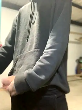 Snapshot of 27powercm chatting on October 1, 2:17 am 27powercm online show from October 1, 2:17 am