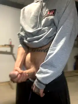 Snapshot of 27powercm chatting on October 12, 2:32 am 27powercm online show from October 12, 2:32 am